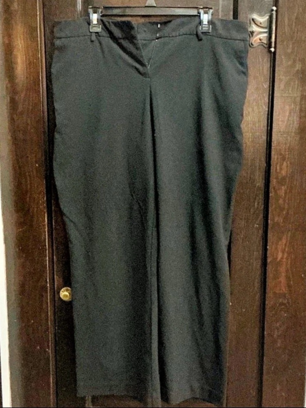 (130) Fashion Bug Straight Leg Pants in Black Size 16P Like New